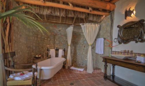 Hotelito Mio Boutique Hotel Пуерто Валярта Стая снимка